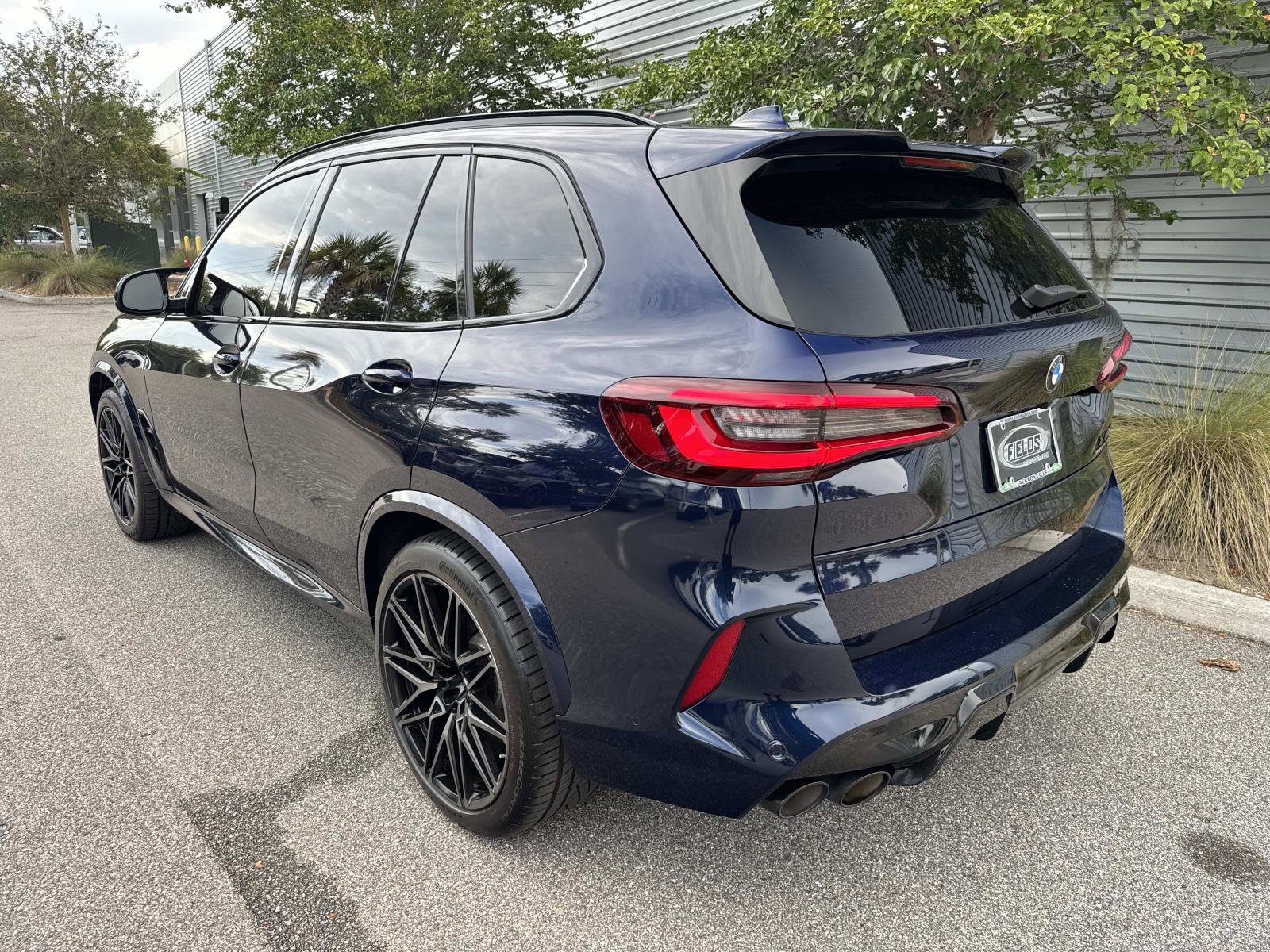 Used 2021 BMW X5 M w/ Competition Package AWD/4WD image 3