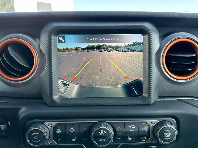 Used 2023 Jeep Gladiator Mojave w/ Cold Weather Group image 16