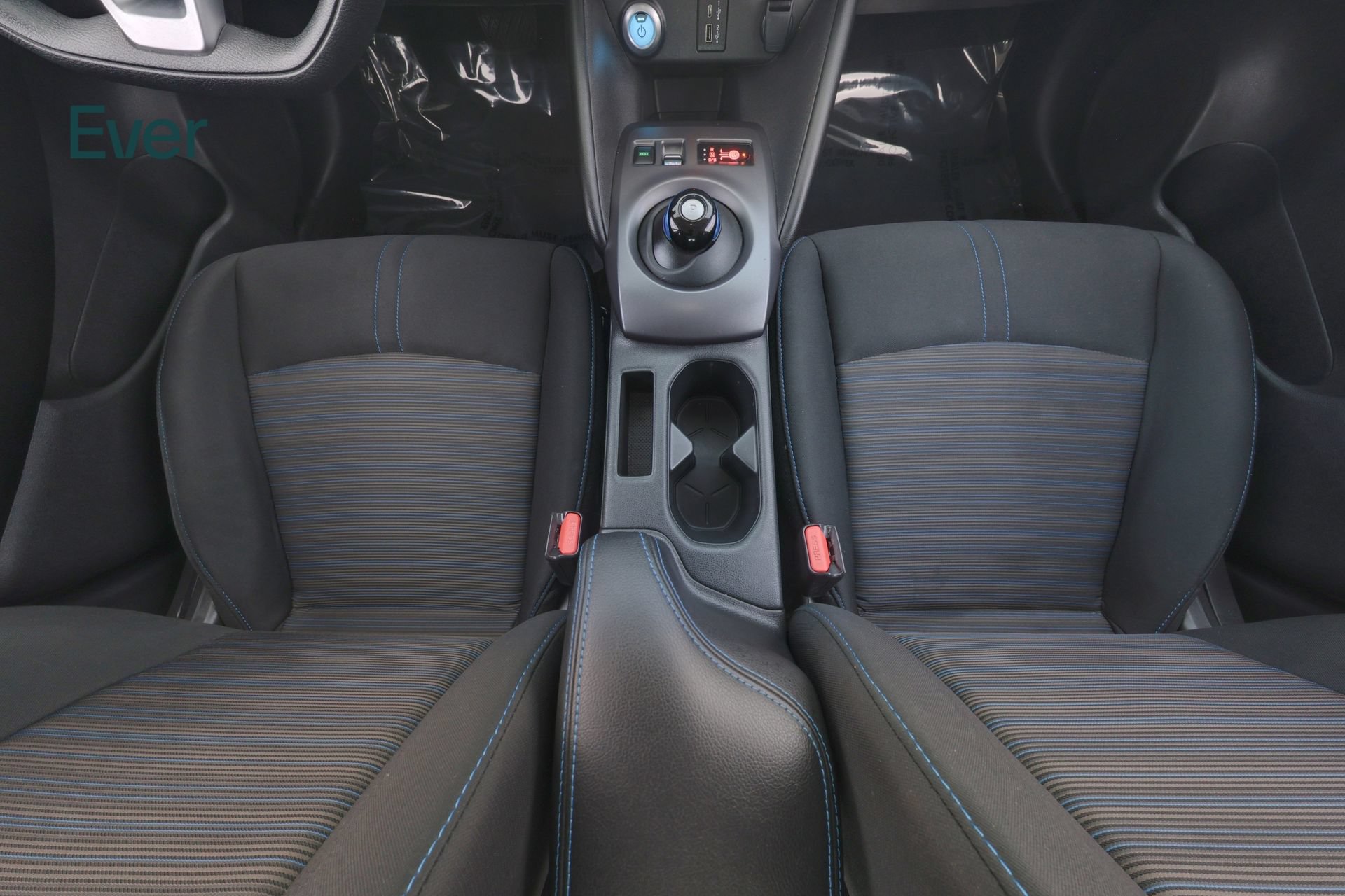 Used 2025 Nissan Leaf S FWD image 27