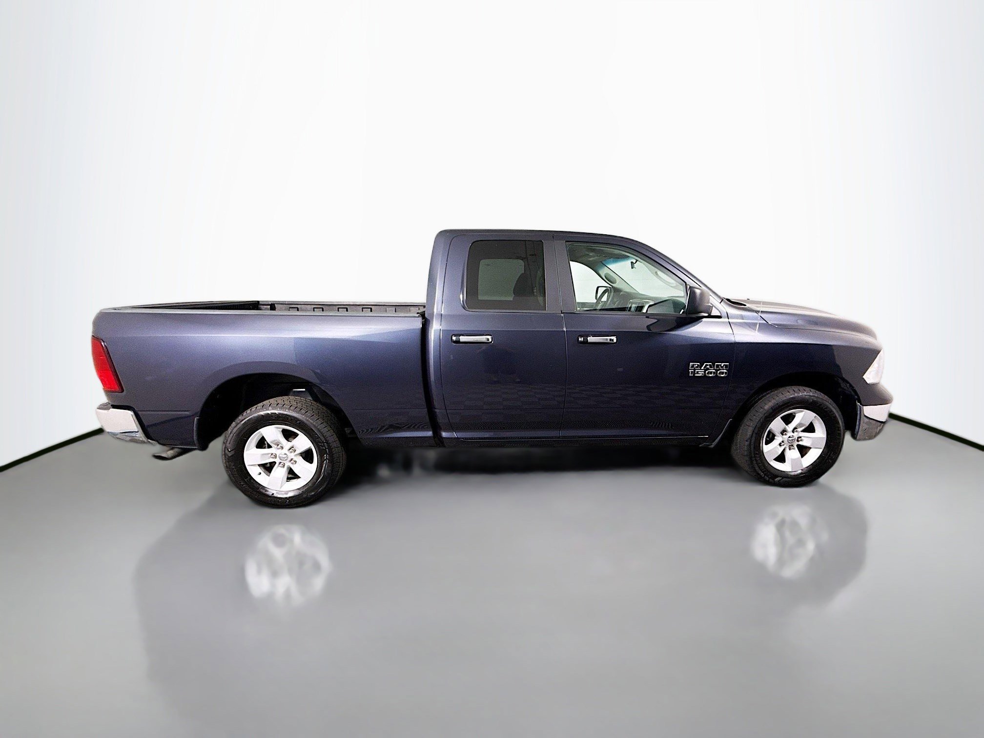 Used 2018 RAM 1500 Classic SLT RWD image 11