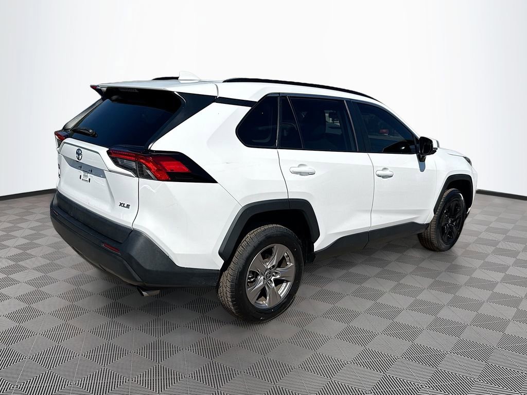 Used 2023 Toyota RAV4 XLE image 6