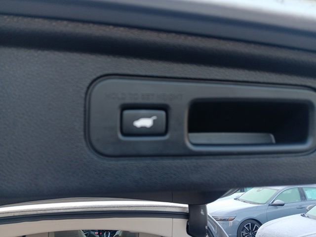 Used 2025 Honda Odyssey Touring image 38