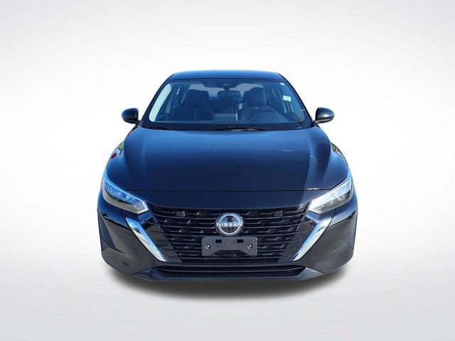 Used 2025 Nissan Sentra SV FWD image 2
