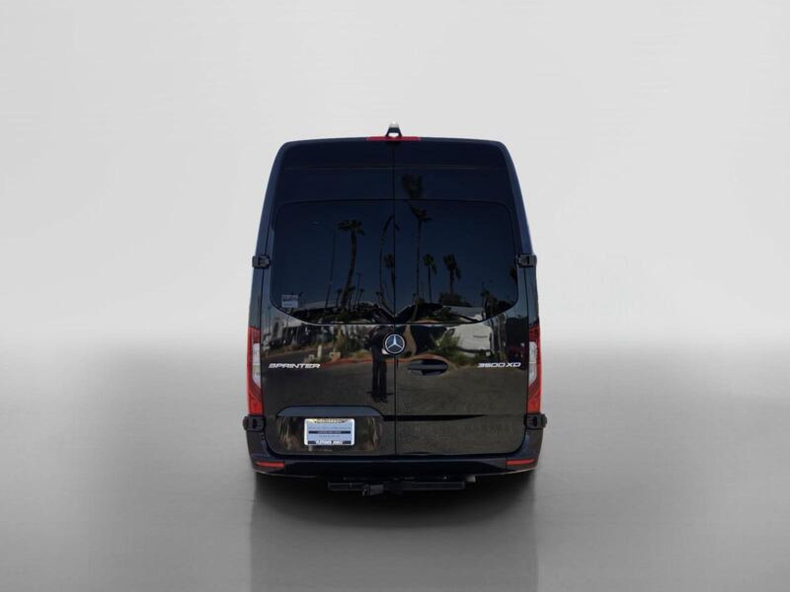 Used 2020 Mercedes-Benz Sprinter 3500 image 4