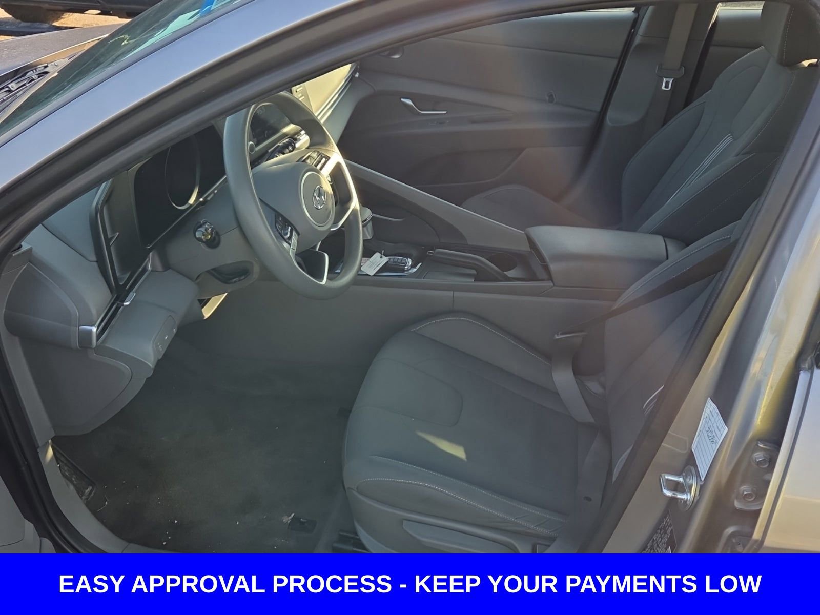 Used 2023 Hyundai Elantra SEL image 11