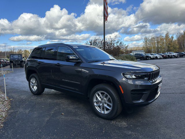 New 2025 Jeep Grand Cherokee Laredo X w/ Luxury Tech Group I image 8