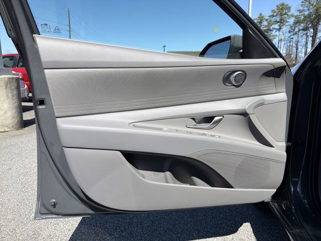 New 2026 Hyundai Elantra SE w/ Cargo Package image 10