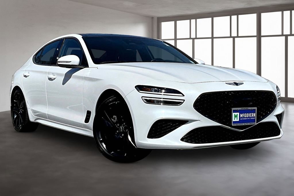Used 2023 Genesis G70 2.0T w/ Sport Prestige Package image 3