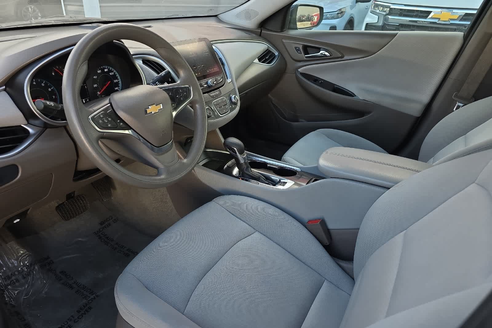 Used 2025 Chevrolet Malibu LT FWD image 14