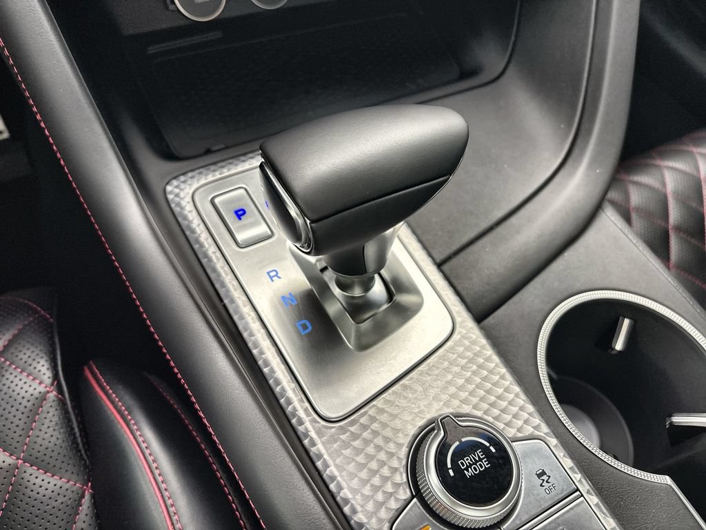 Used 2022 Genesis G70 2.0T RWD image 22