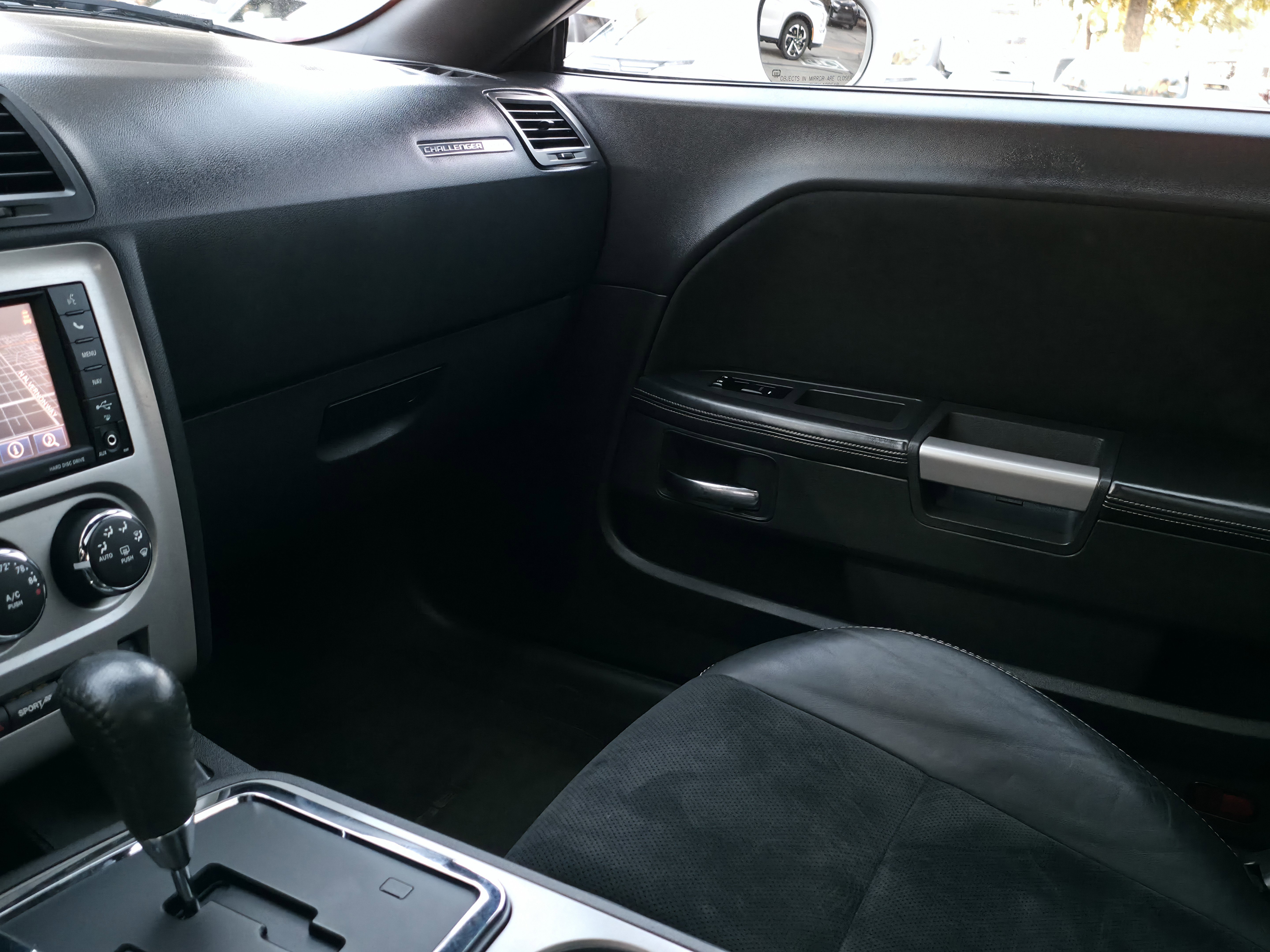 Used 2012 Dodge Challenger SRT8 w/ Premium Sound Group image 26