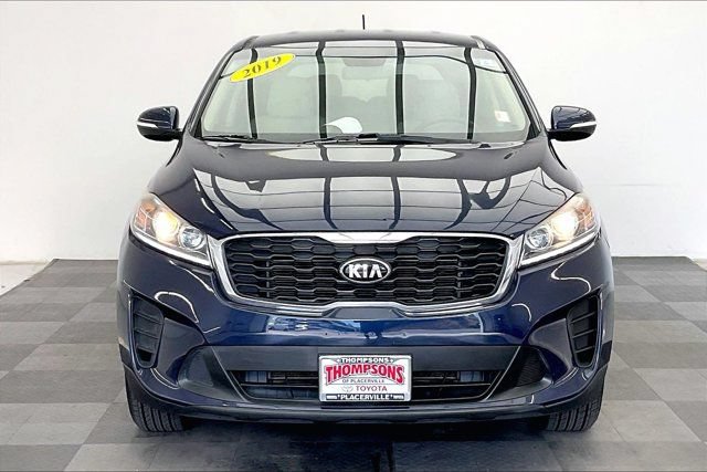 Used 2019 Kia Sorento FWD image 2