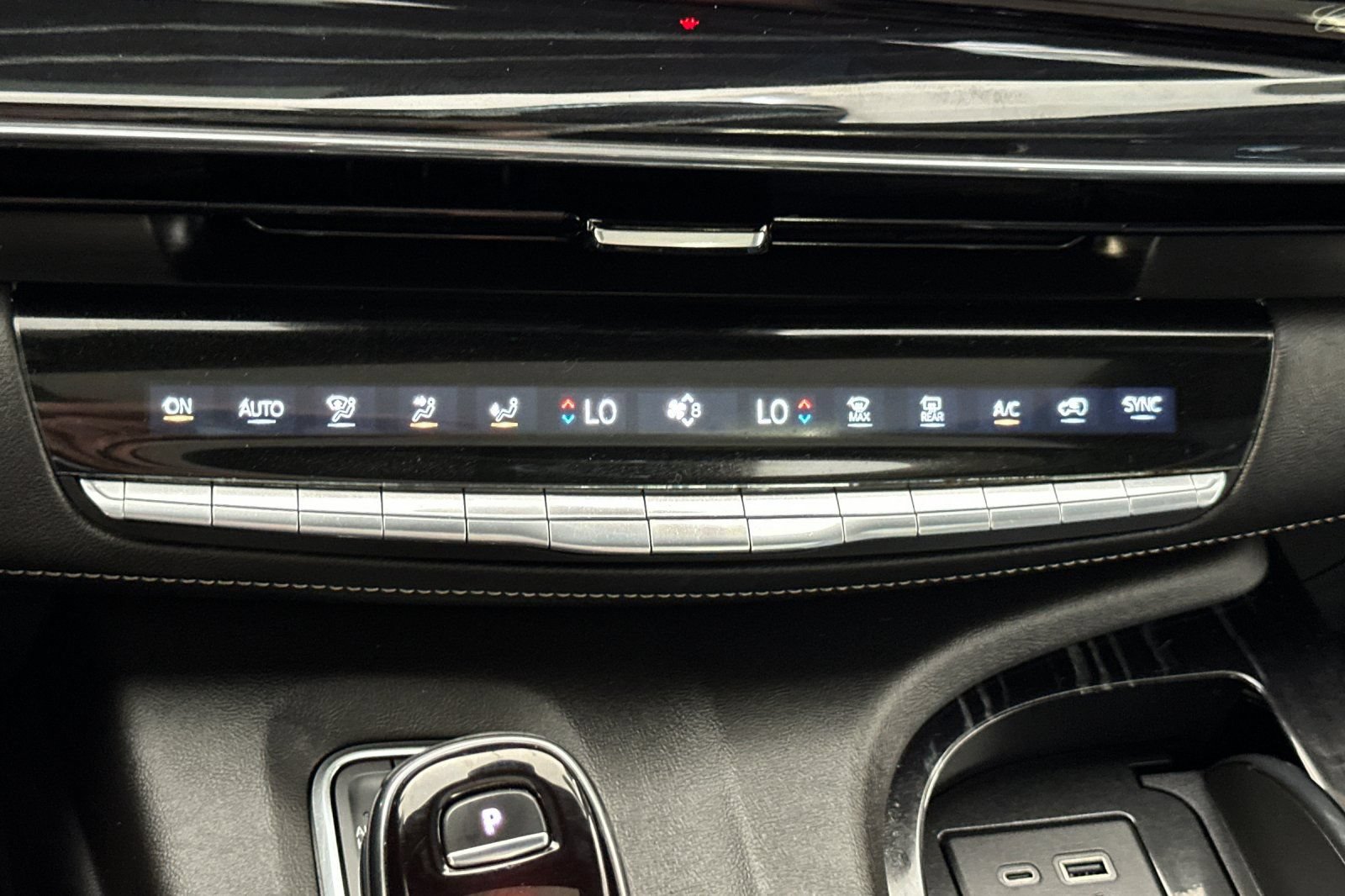 Used 2023 Cadillac Escalade Sport AWD/4WD image 27