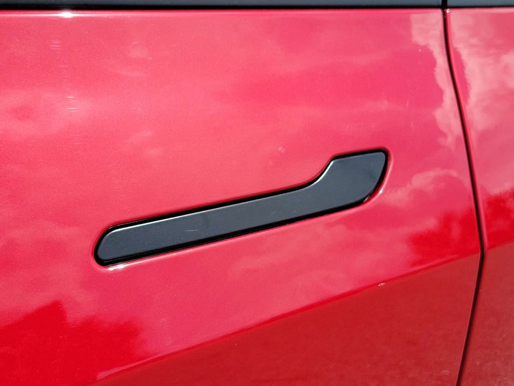 Used 2023 Tesla Model 3 Standard Range image 10