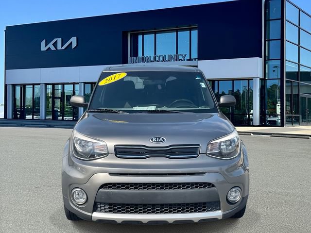 Used 2017 Kia Soul + image 2