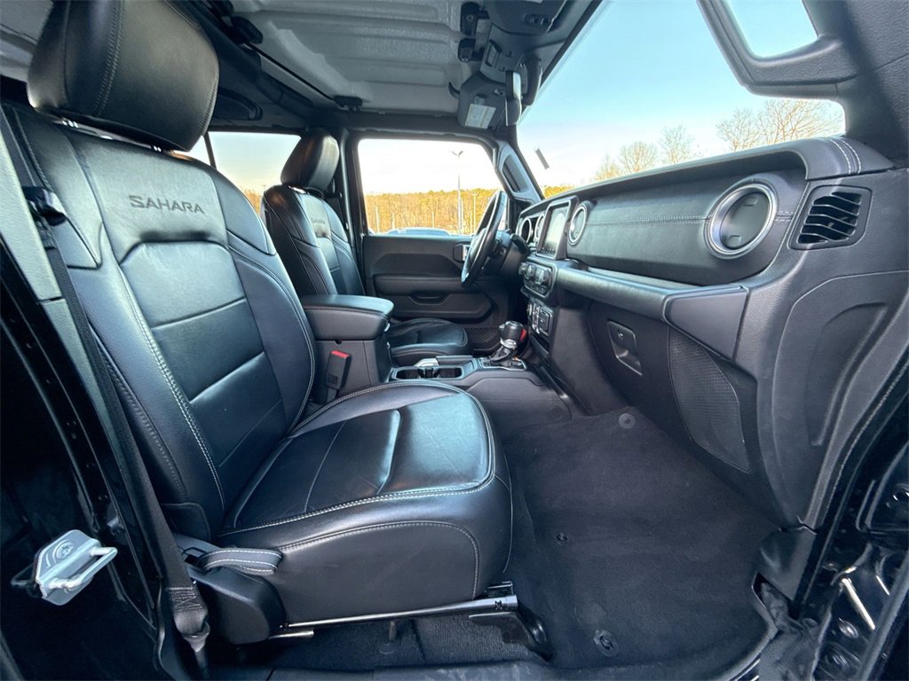 Used 2019 Jeep Wrangler Unlimited Sahara w/ Uconnect 4C Nav & Sound Group image 25