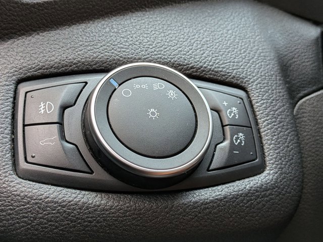 Used 2019 Ford Escape SEL FWD image 11