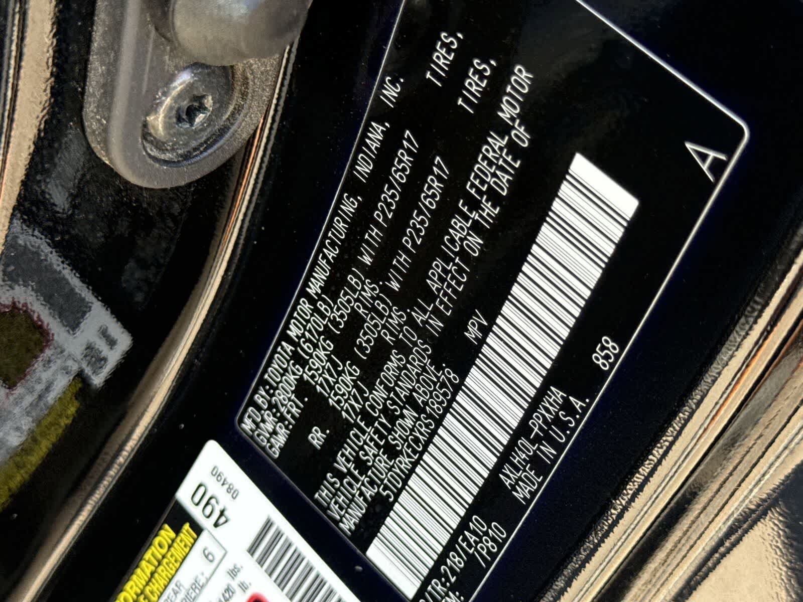Used 2024 Toyota Sienna XLE FWD image 33