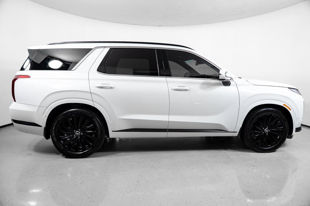 Certified 2025 Hyundai Palisade Calligraphy AWD/4WD image 3