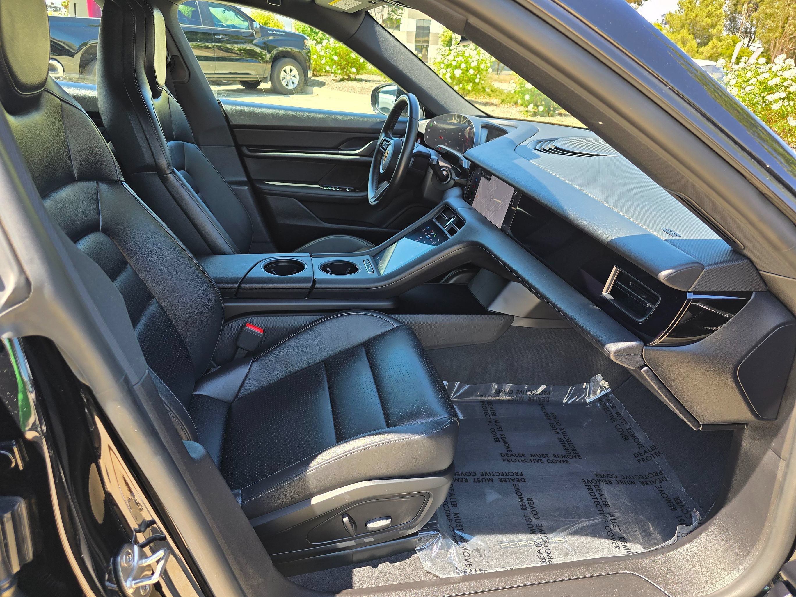 Used 2024 Porsche Taycan RWD image 33