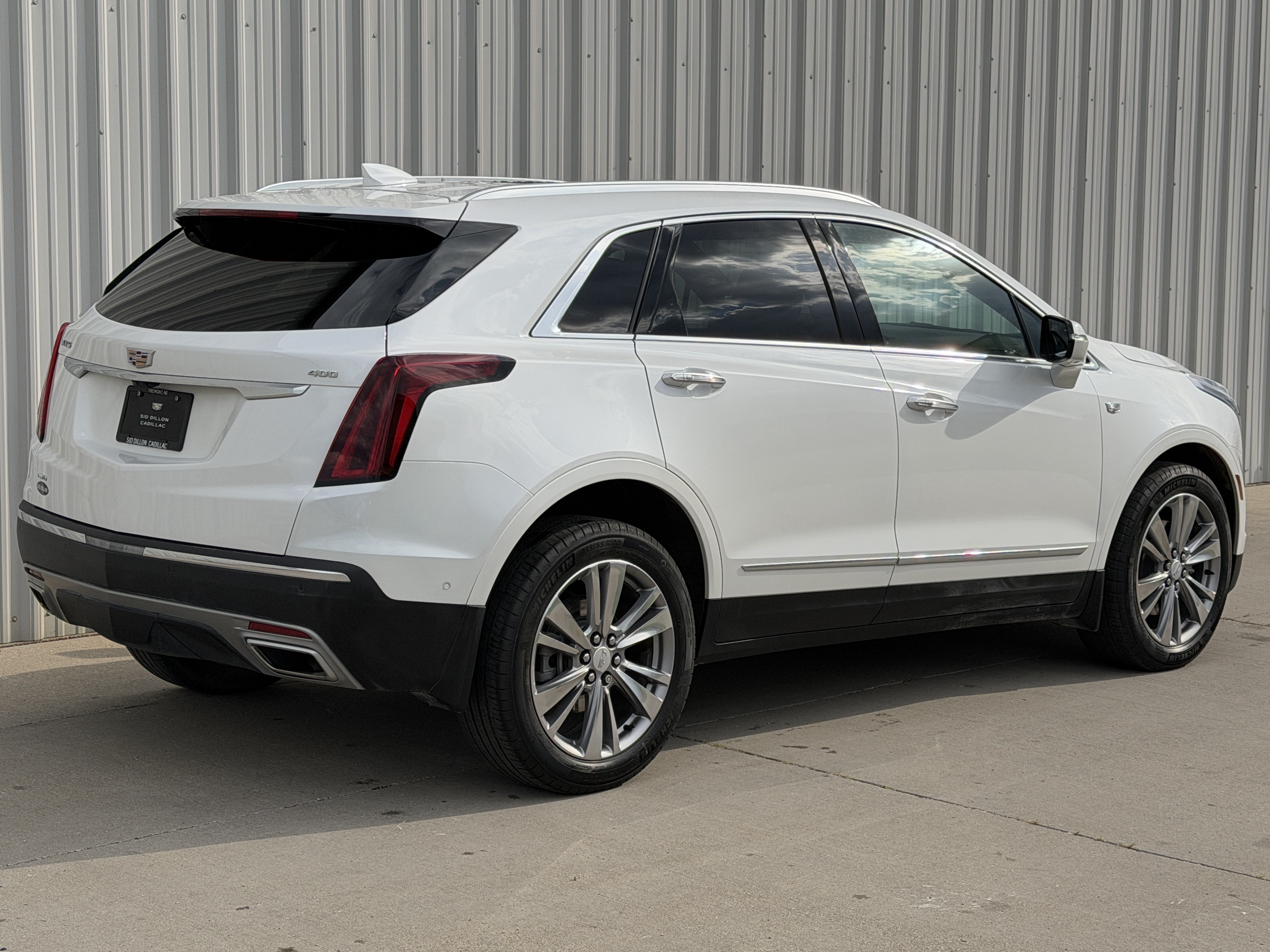 Used 2023 Cadillac XT5 Premium Luxury w/ Platinum Package AWD/4WD image 4