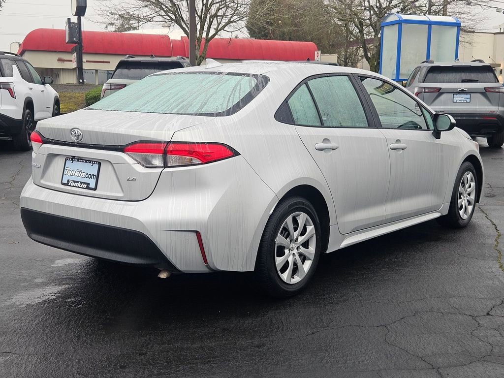Used 2025 Toyota Corolla LE image 6