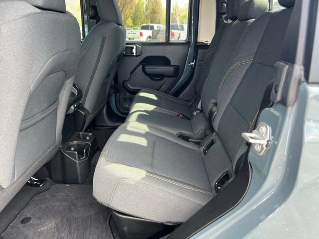 Used 2025 Jeep Gladiator Sport AWD/4WD image 26