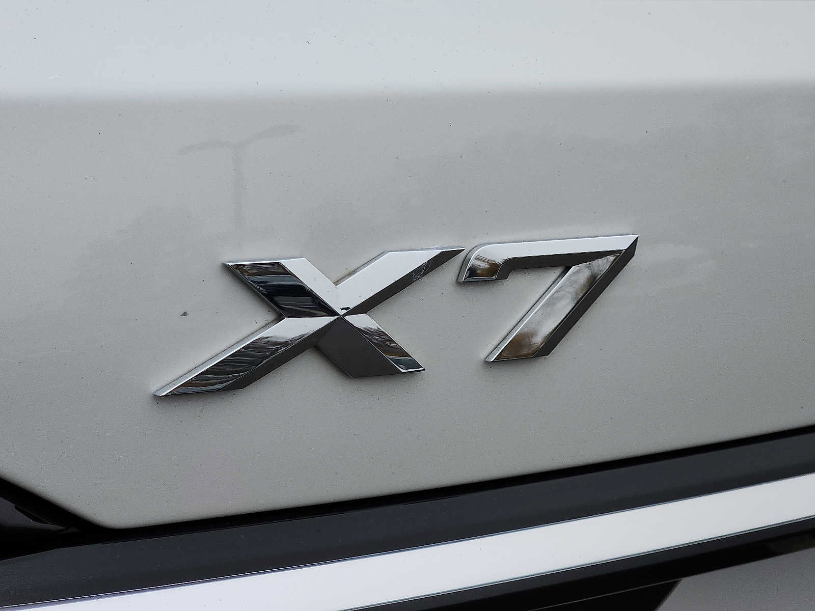 Certified 2024 BMW X7 xDrive40i w/ M Sport Package image 28