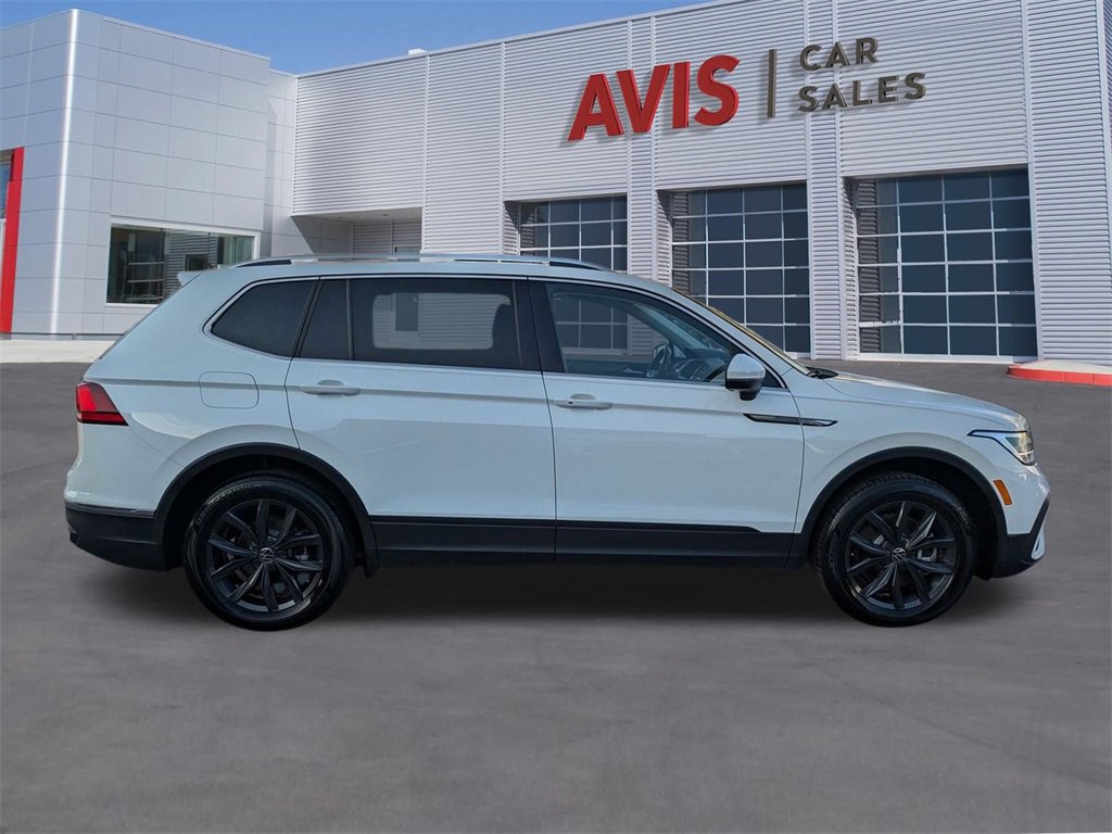 Used 2024 Volkswagen Tiguan SE image 5