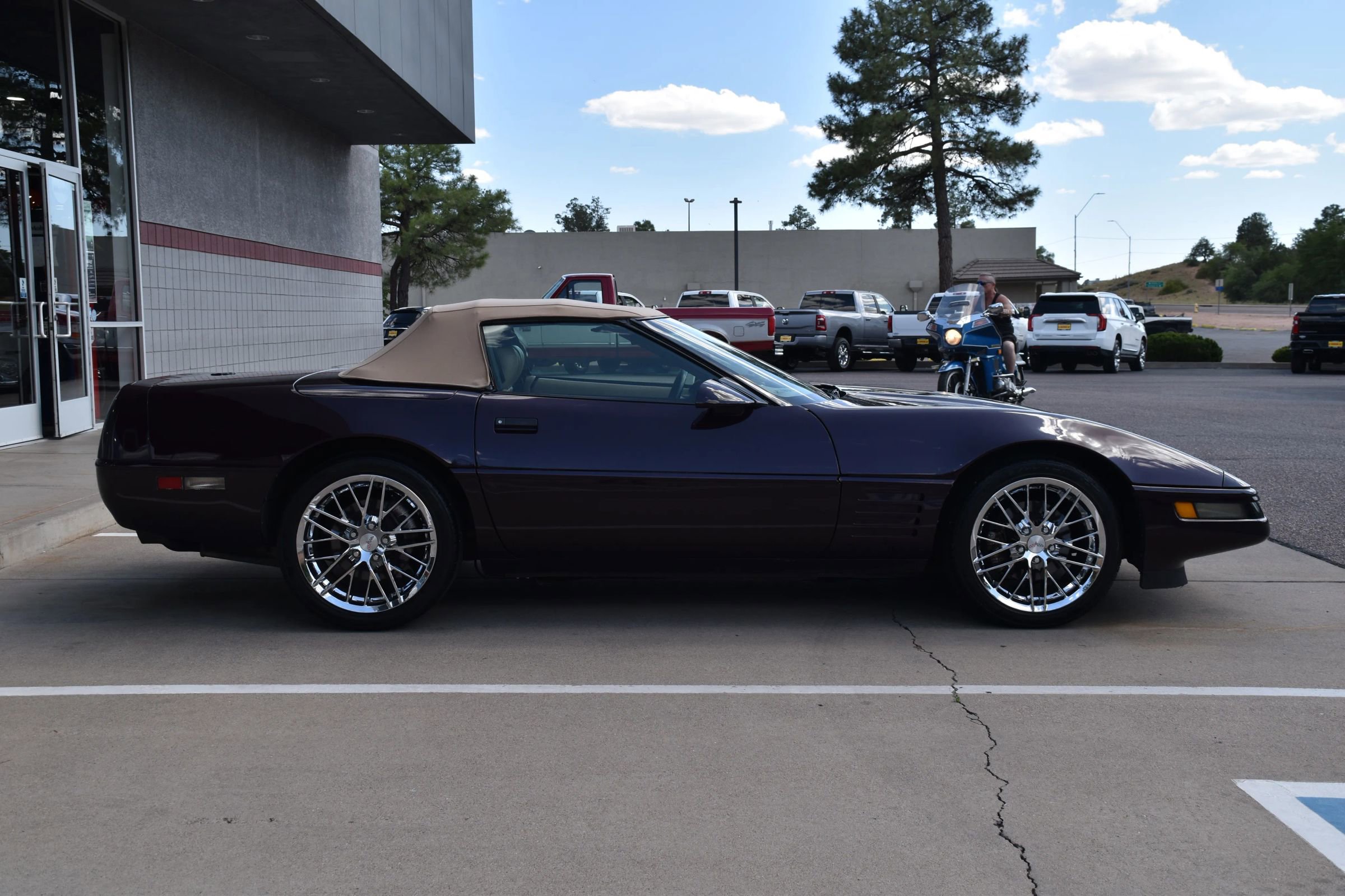 Used 1993 Chevrolet Corvette Convertible image 7