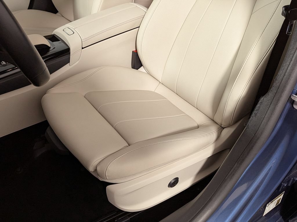 Used 2023 Mercedes-Benz CLA 250 4MATIC image 19