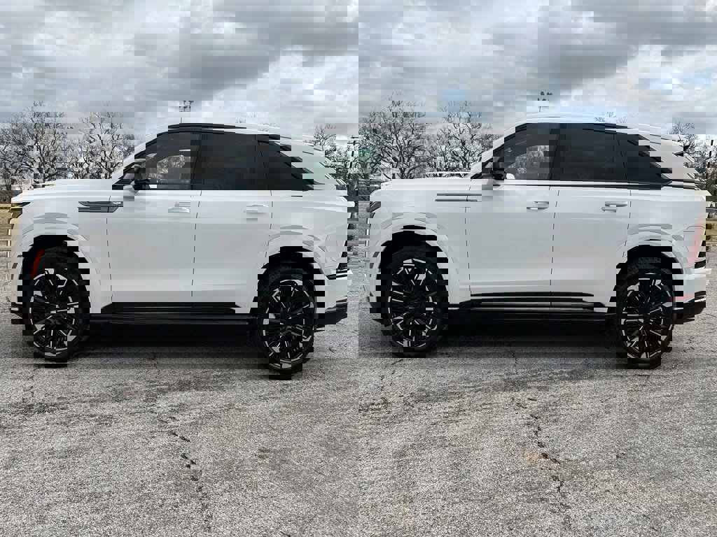 New 2025 Cadillac Escalade IQ Sport 1 w/ LPO, ONYX Package image 2