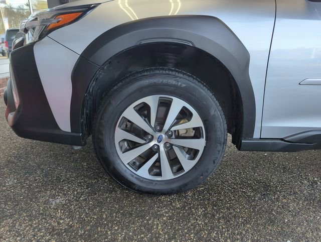 Used 2024 Subaru Outback Premium image 31
