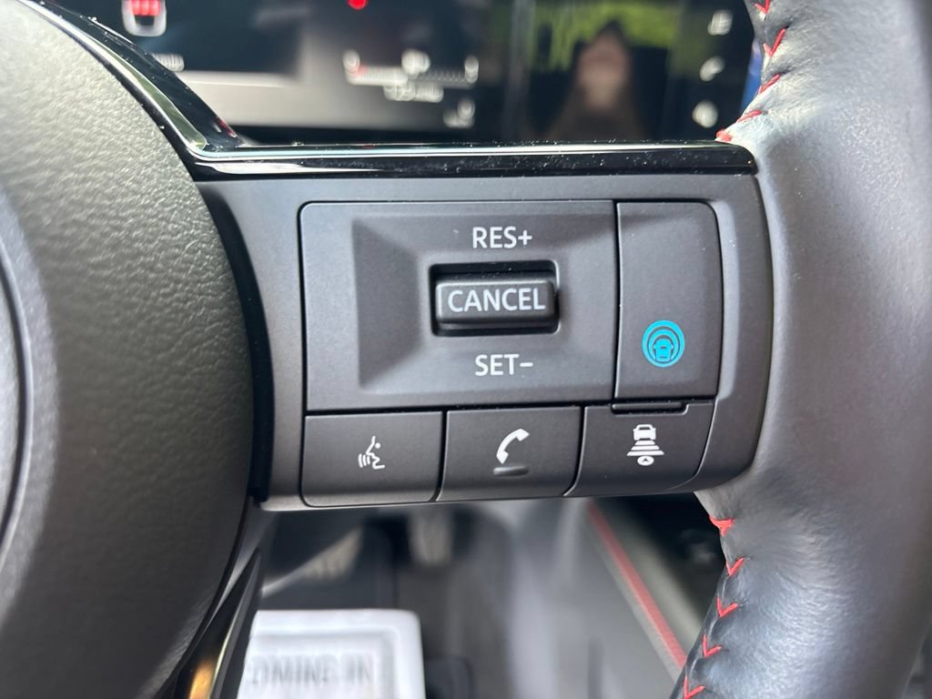 Certified 2025 Nissan Kicks SR AWD/4WD image 21