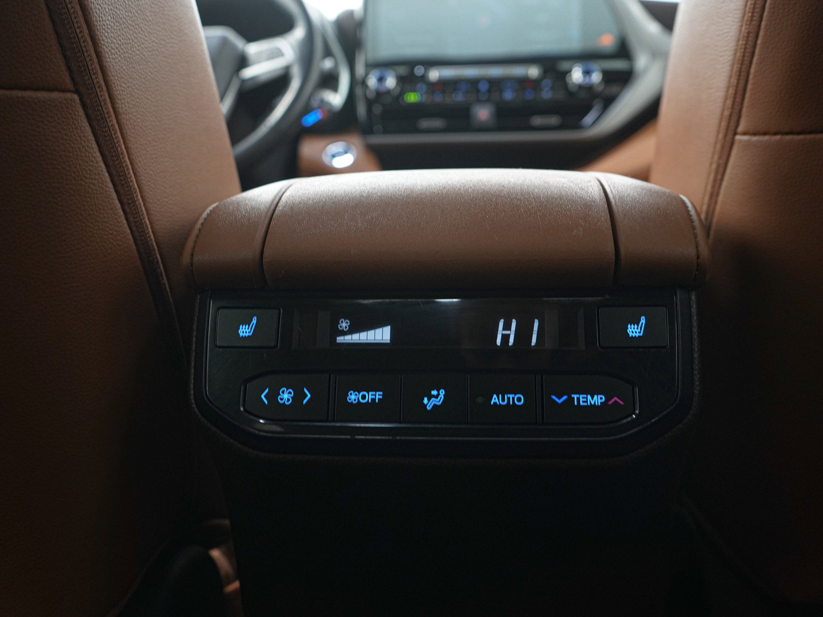 Used 2022 Toyota Highlander Platinum AWD/4WD image 14