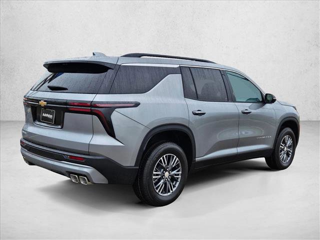 New 2026 Chevrolet Traverse LT w/ Driver Confidence Package image 2