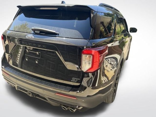 Used 2021 Ford Explorer ST w/ Equipment Group 401A AWD/4WD image 2