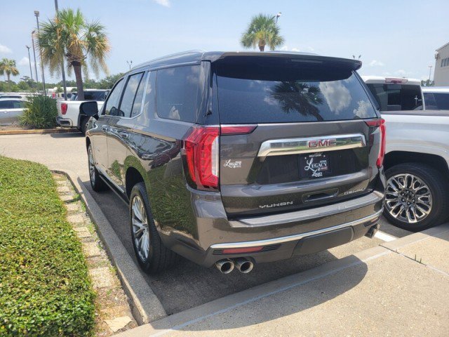 Used 2021 GMC Yukon Denali w/ Denali Premium Package RWD image 4