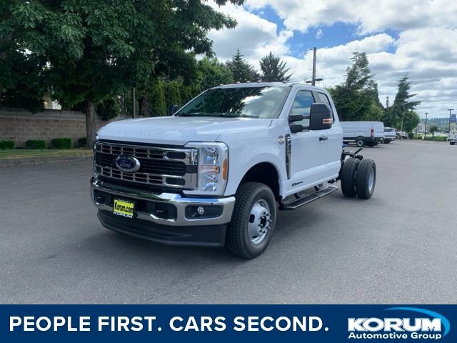New 2026 Ford F350 XL w/ XL Chrome Package AWD/4WD 360° Tour