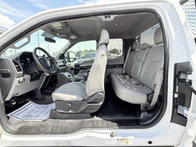 Used 2018 Ford F250 XL w/ Power Equipment Group AWD/4WD image 17