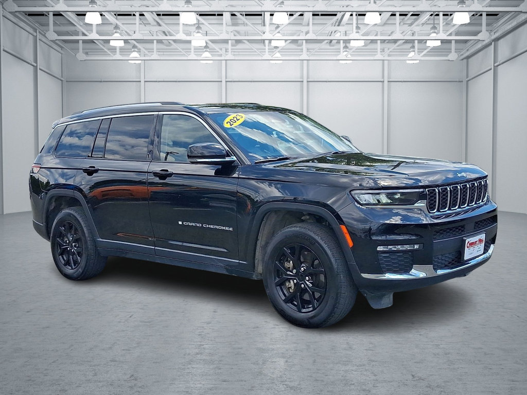 Used 2023 Jeep Grand Cherokee L Limited AWD/4WD image 11