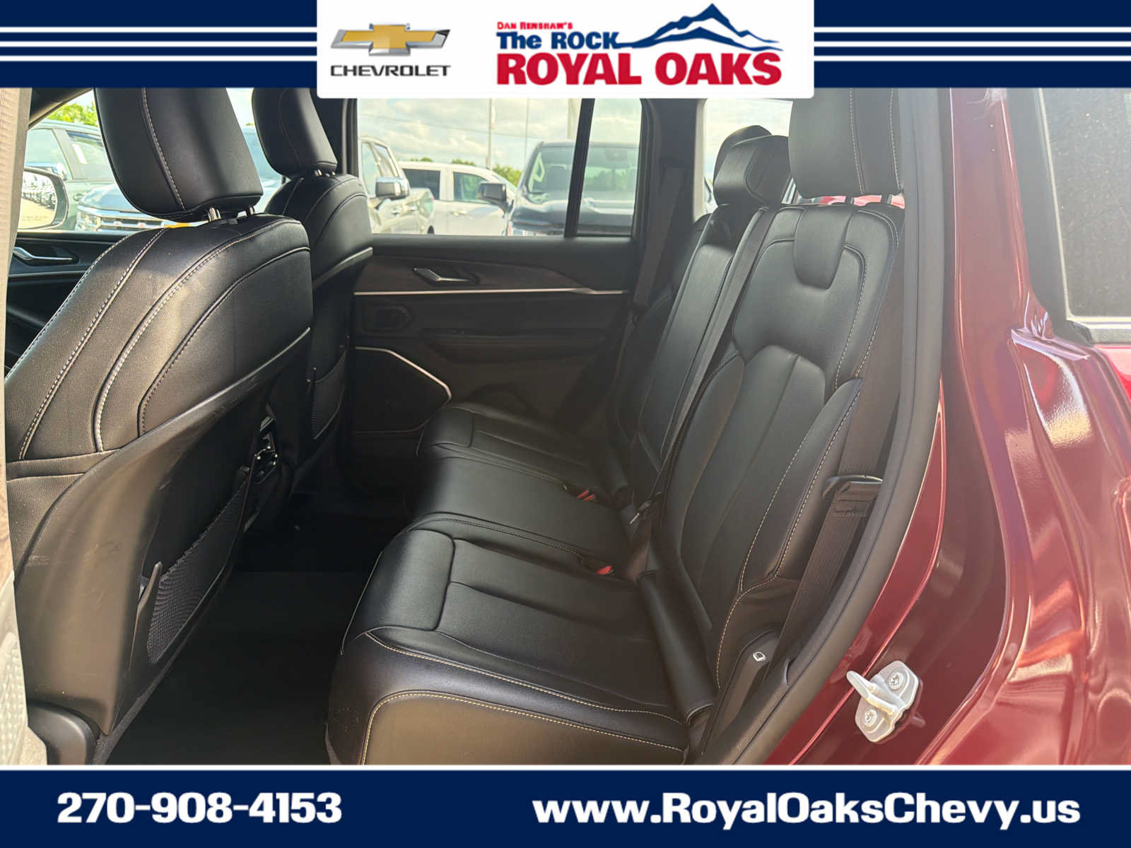 Used 2024 Jeep Grand Cherokee Limited AWD/4WD image 24