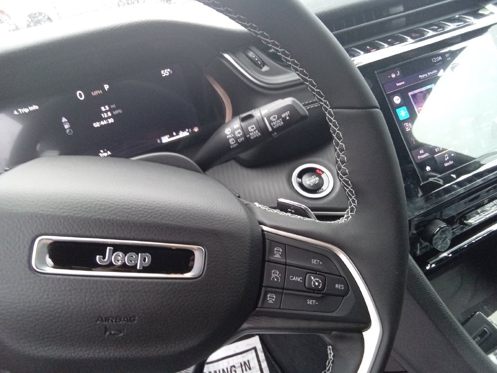 New 2026 Jeep Grand Cherokee Laredo X AWD/4WD image 18