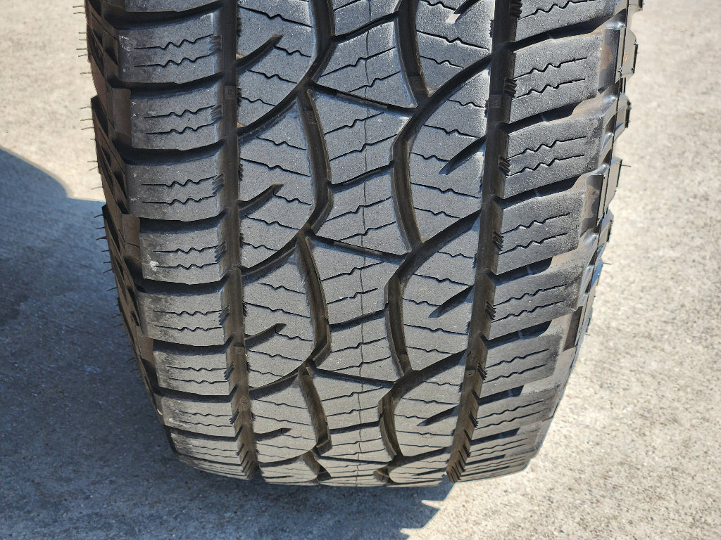 Used 2015 Jeep Wrangler Rubicon w/ Power Convenience Group image 10