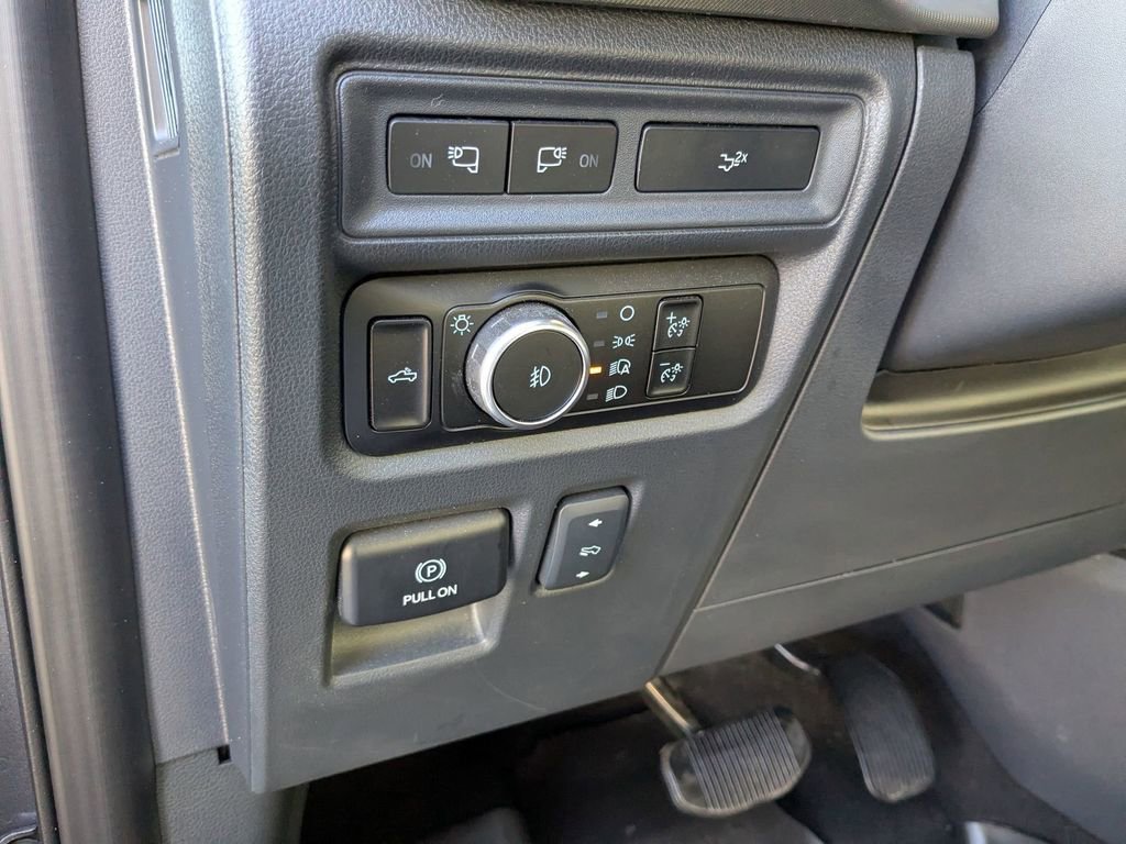 Used 2024 Ford F150 Lariat w/ FX4 Off-Road Package image 14
