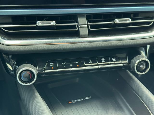 Certified 2025 Chevrolet Equinox EV LT w/ Convenience Package image 17