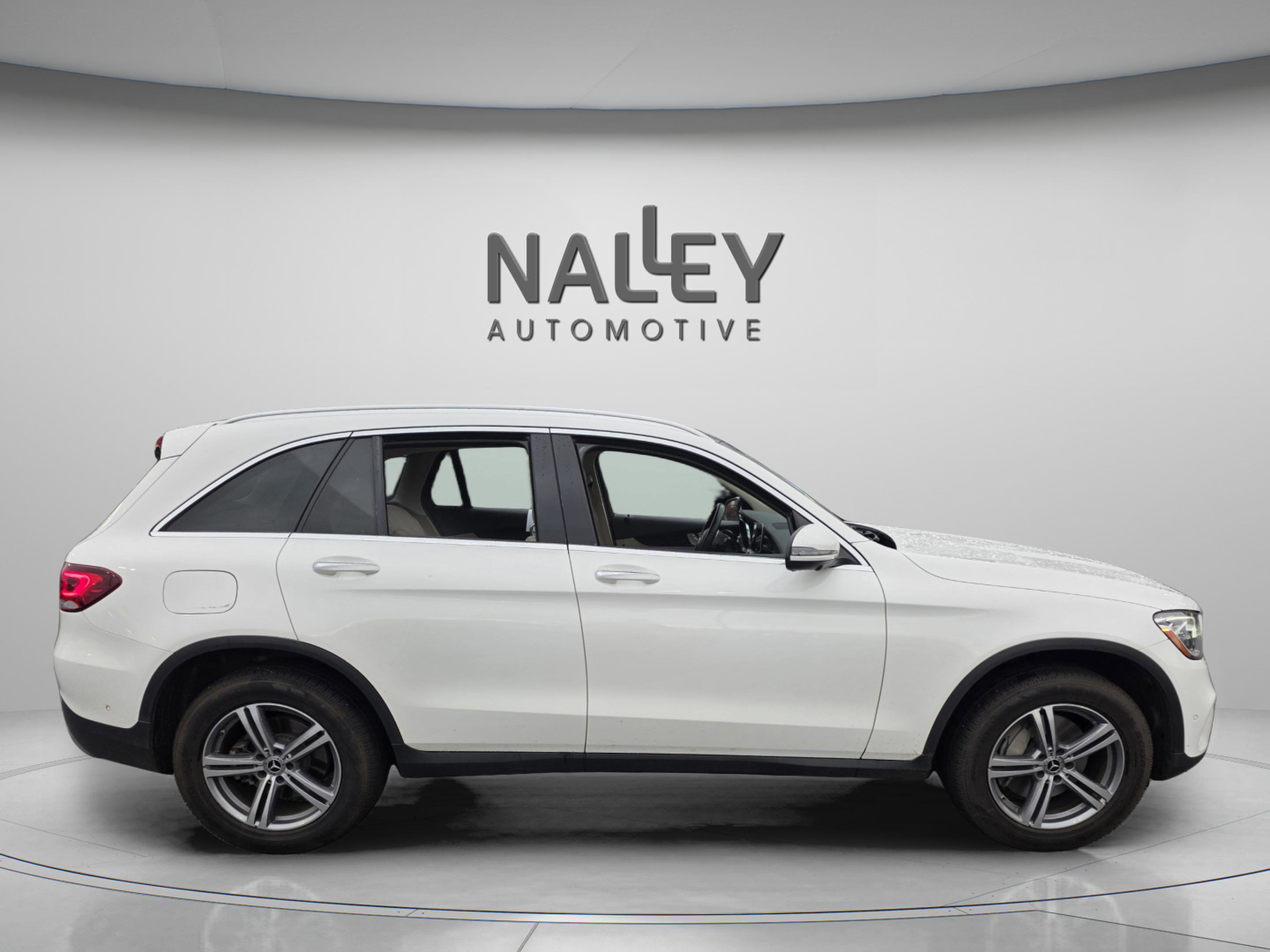 Used 2022 Mercedes-Benz GLC 300 image 6