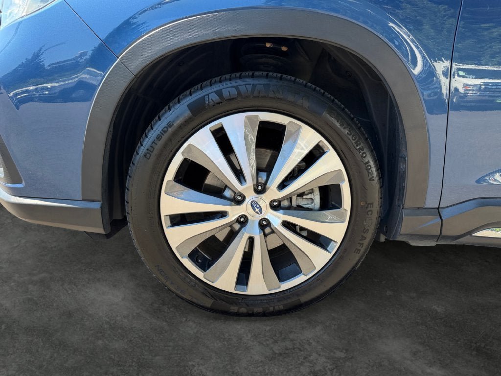 Used 2022 Subaru Ascent Limited w/ Technology Package AWD/4WD image 5