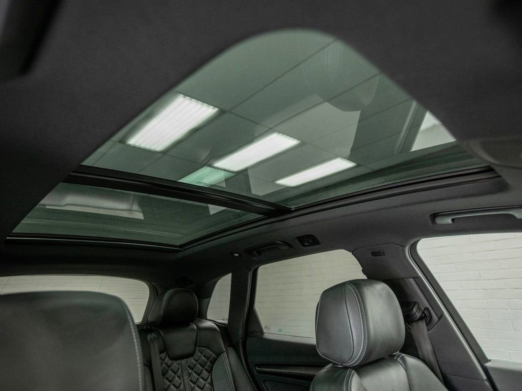 Used 2023 Audi SQ5 Premium Plus w/ Premium Plus Package image 31