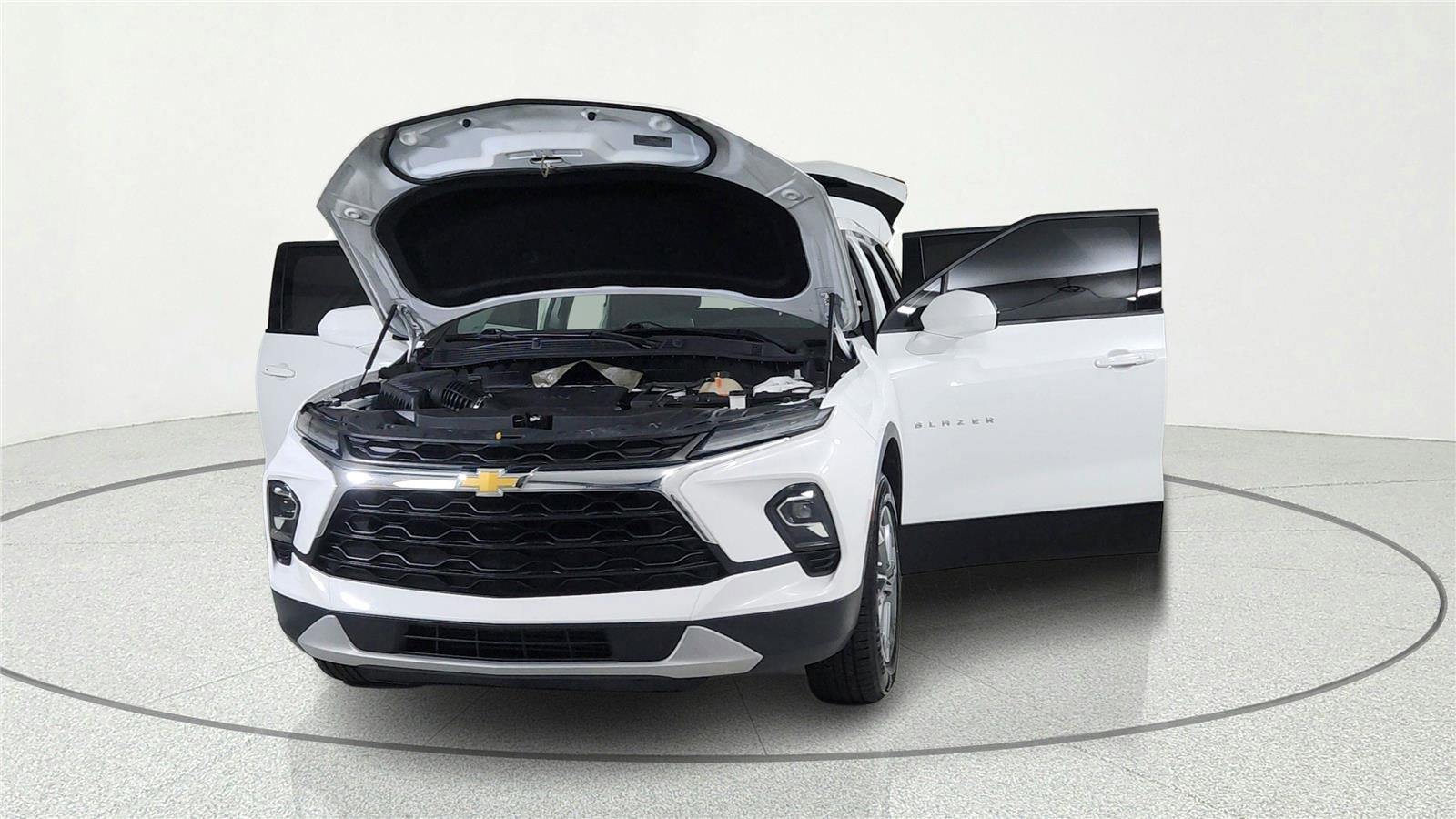 Used 2023 Chevrolet Blazer LT w/ Driver Confidence Package AWD/4WD image 8